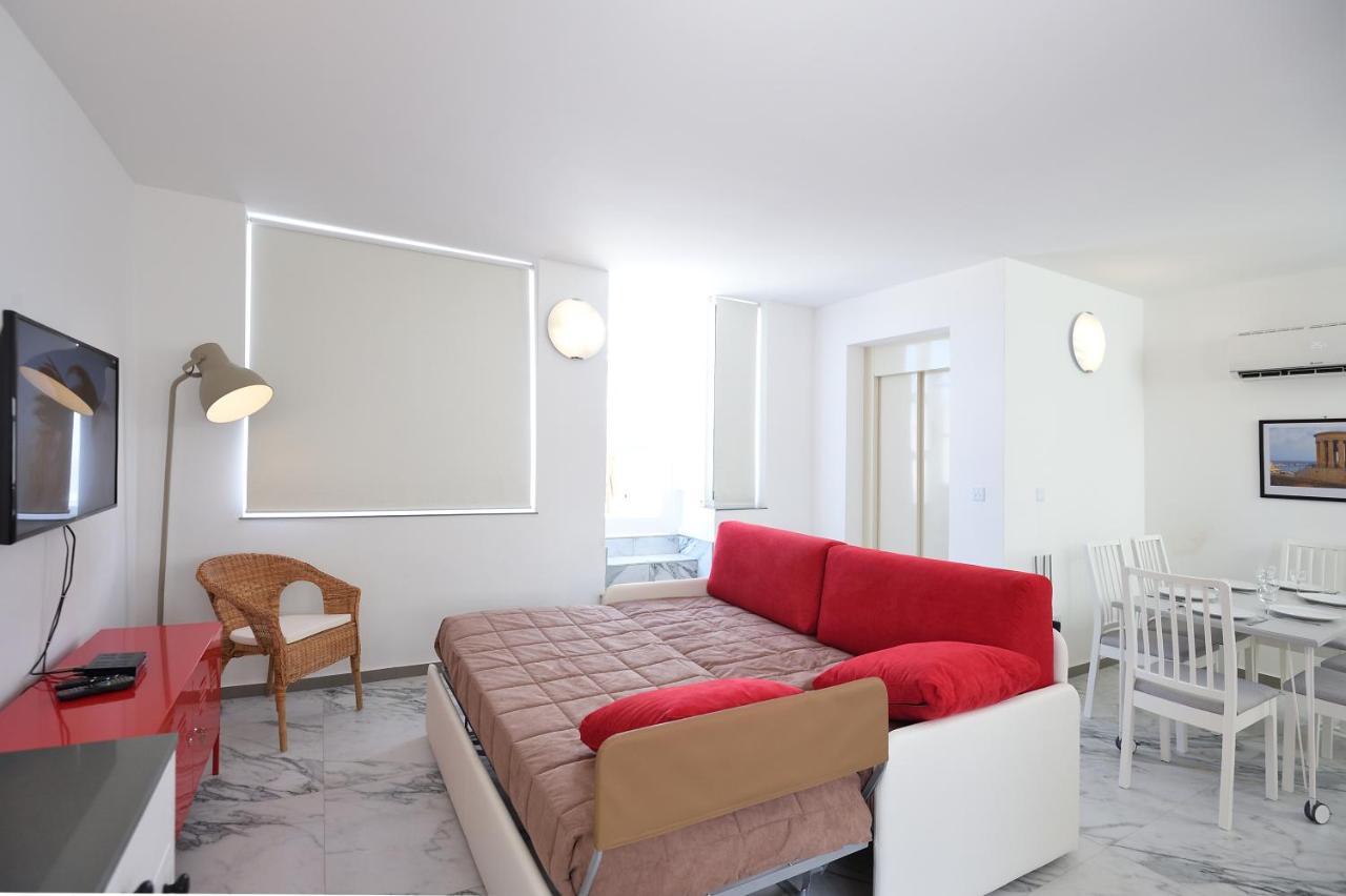 Grand Harbour Apartments 일 푸리아나 외부 사진