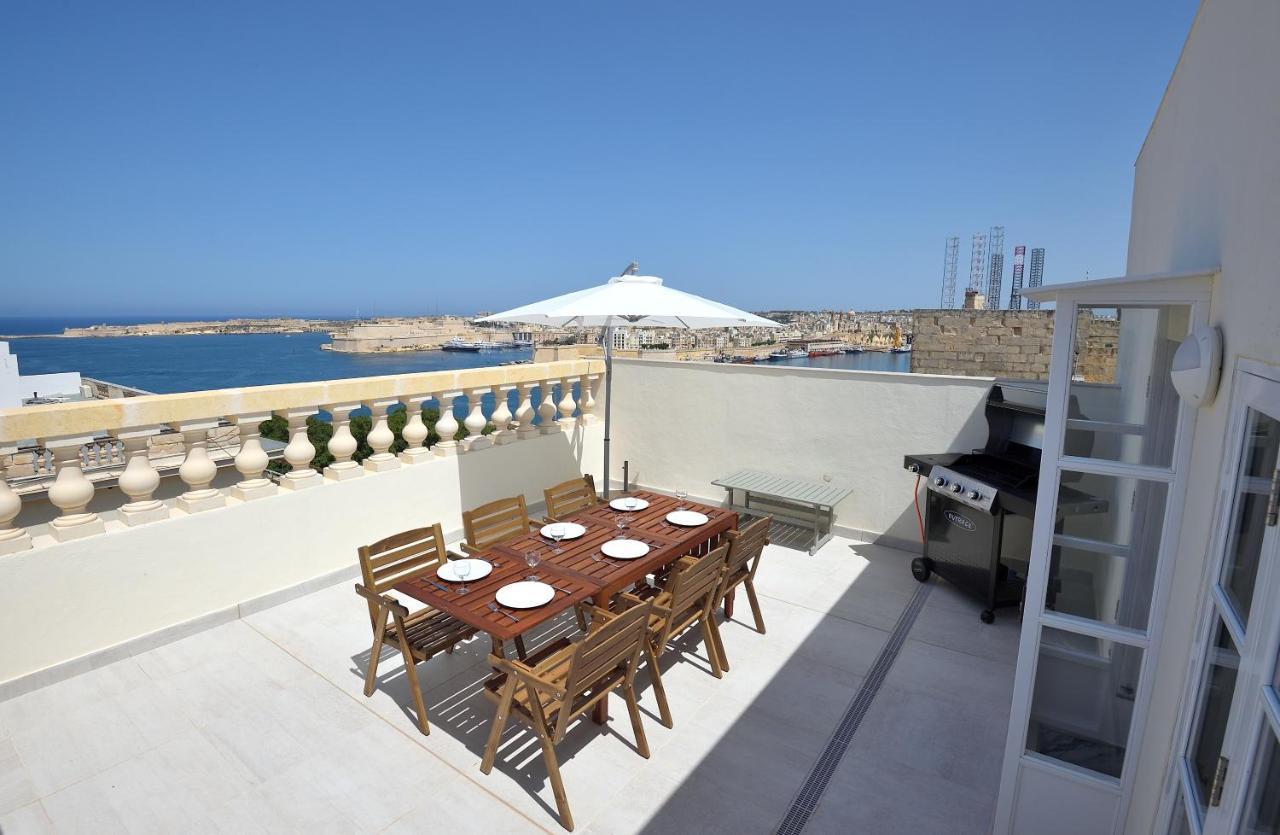 Grand Harbour Apartments 일 푸리아나 외부 사진